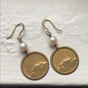Pearl earrings